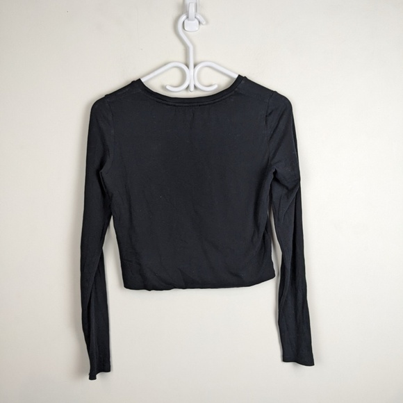 Aritzia Babatón black cropped long sleeve - Picture 6 of 6
